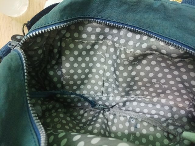 กระเป๋าถือ Kipling รูปที่ 13