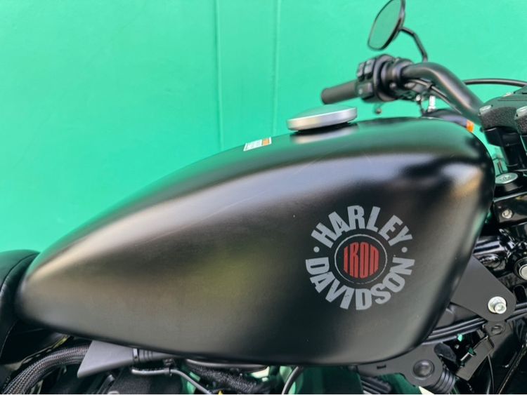 Sportster IRON 883 ปี2021 สีดำ วิ่ง 5,000โล รูปที่ 4