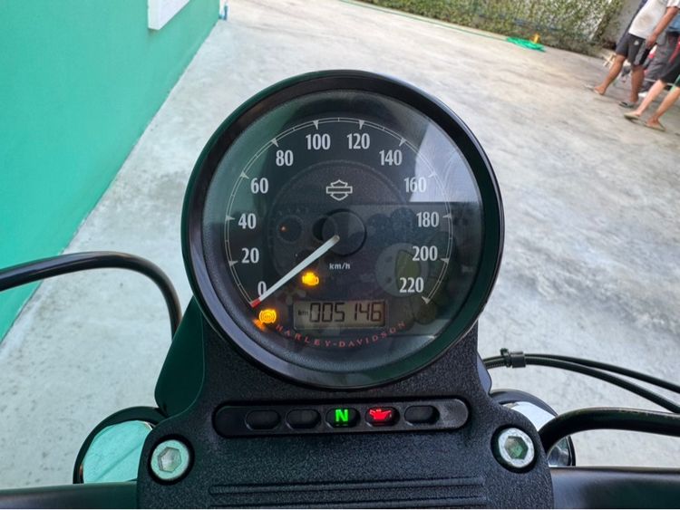 Sportster IRON 883 ปี2021 สีดำ วิ่ง 5,000โล รูปที่ 12