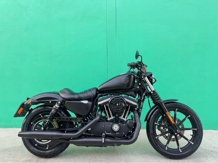Harley Davidson Sportster IRON 883 ปี2021 สีดำ วิ่ง 5,000โล