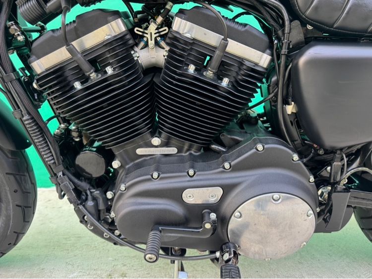 Sportster IRON 883 ปี2021 สีดำ วิ่ง 5,000โล รูปที่ 16