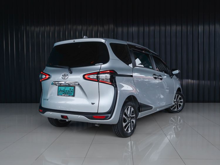 Toyota Sienta 2019 1.5 V Utility-car เบนซิน ไม่ติดแก๊ส เกียร์อัตโนมัติ เทา รูปที่ 3