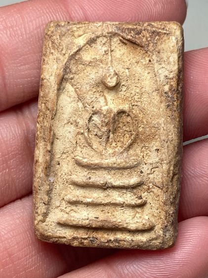 พระสมเด็จเนื้อผงเก่า