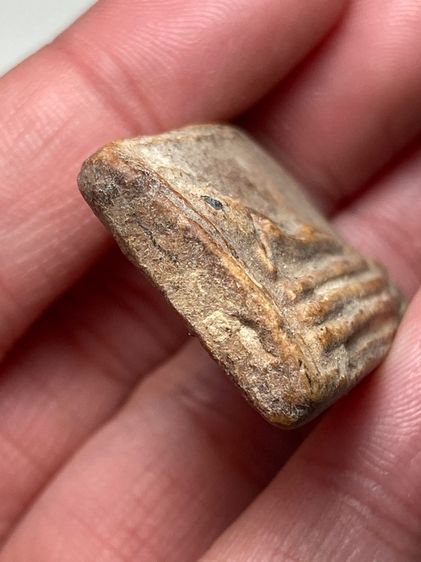 พระปางนอนเนื้อผง รูปที่ 3