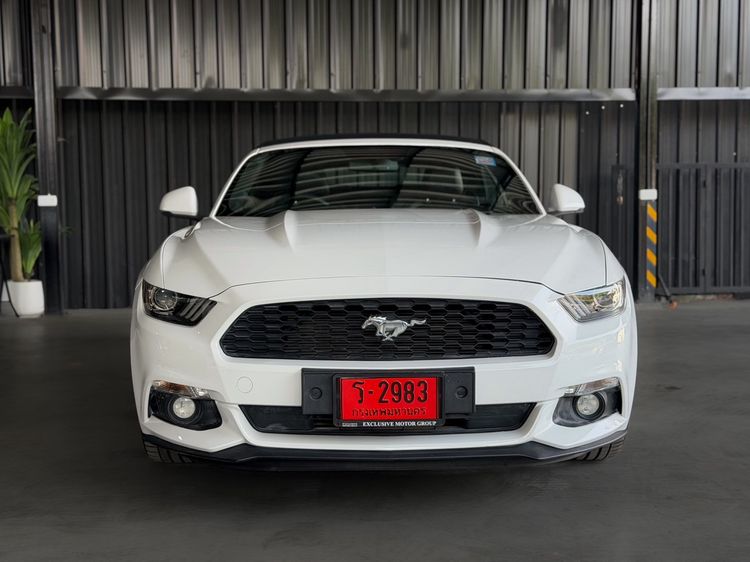 Ford Mustang 2016 2.3 Ecoboost Sedan เบนซิน ไม่ติดแก๊ส เกียร์อัตโนมัติ ขาว รูปที่ 4