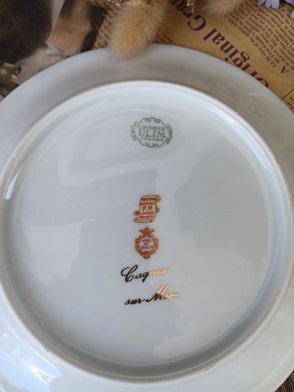 จานโชว์วินเทจ แบรนด์ Limoges 
ทำจากพอร์ซลิน เมืองลิโมจส์ ประเทศฝรั่งเศส รูปที่ 6