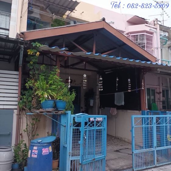 ทาวเฮาส์ 2 ชั้น 3 นอน 2 น้ำ 