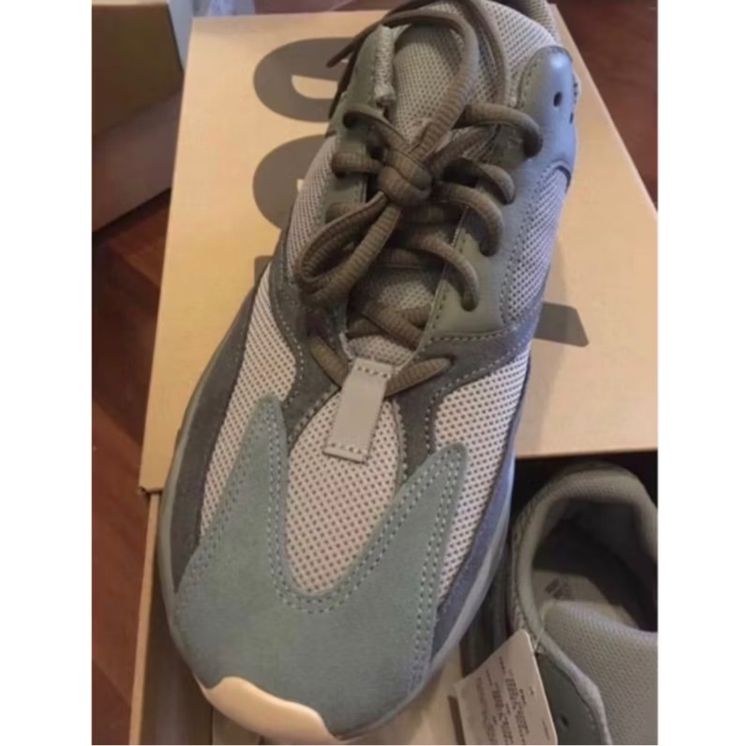 รองเท้าผ้าใบ yeezy boost 700 teal blue ของแท้ ใหม่เอี่ยม รูปที่ 4