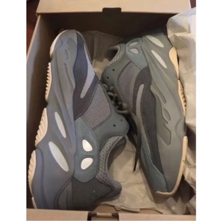 รองเท้าผ้าใบ yeezy boost 700 teal blue ของแท้ ใหม่เอี่ยม
