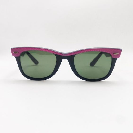RAY-BAN​ WAYFARER​ STREET​ NEAT​ USA.