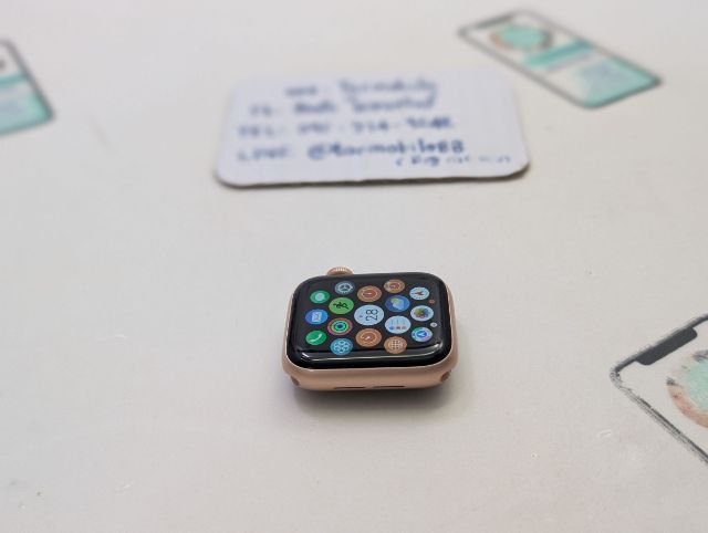 ขาย เทิร์น Apple Watch Series 5 40 mm Cellular ศูนย์ไทย มีตัวเรือน สายนาฬิกา และสายชาร์จ สุขภาพแบต 53 เพียง 1,790 บาท เท่านั้น ครับ  รูปที่ 8