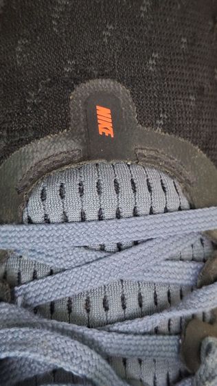 รองเท้าผ้าใบ Nike รูปที่ 9