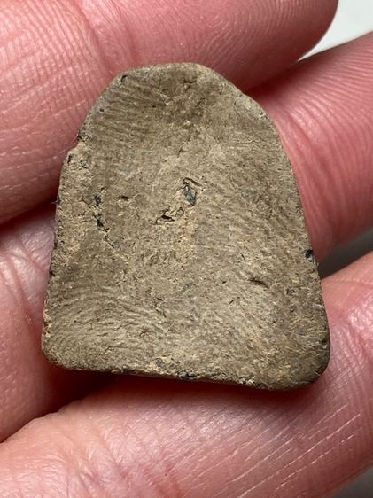 พระปิดตาเนื้อผง รูปที่ 2