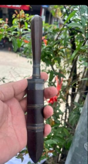 พระขรรค์หลวงพ่อกวยปี 15 ฝีมือหลวงอุ้ยตีลาย รูปที่ 3