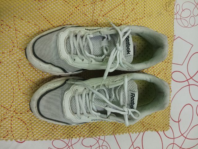 รองเท้าผ้าใบ Reebok รูปที่ 3