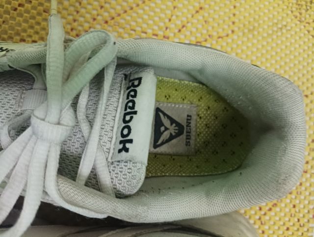 รองเท้าผ้าใบ Reebok รูปที่ 5