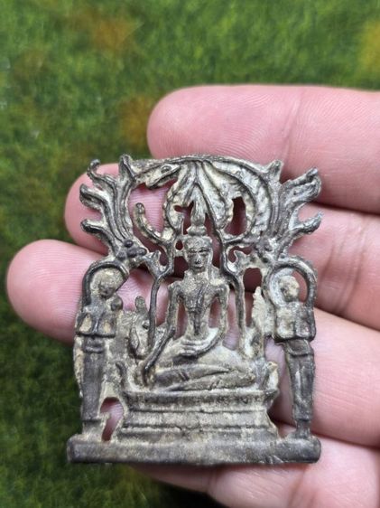 พระปรุหนังเนื้อชินเก่าๆ