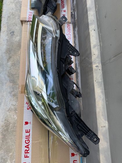 ไฟคู่หน้ารถ Pajero Sport รุ่นปี 2015-2018 รูปที่ 11