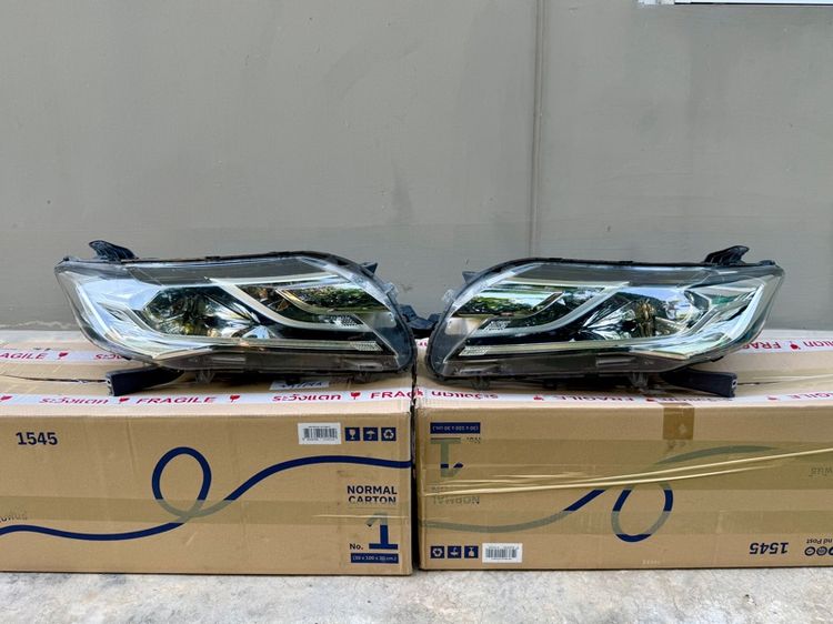 ไฟคู่หน้ารถ Pajero Sport รุ่นปี 2015-2018