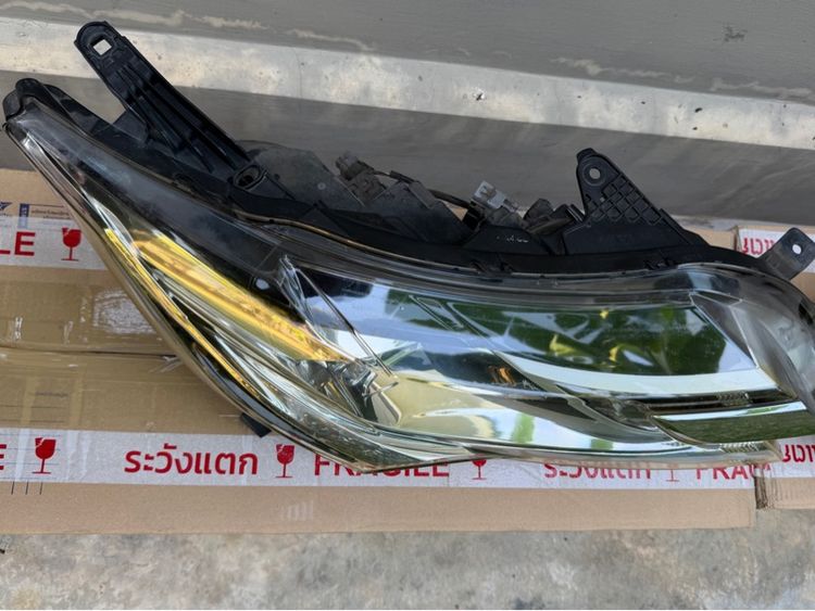 ไฟคู่หน้ารถ Pajero Sport รุ่นปี 2015-2018 รูปที่ 10