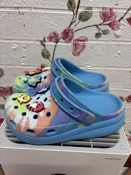 รองเท้า Croos 