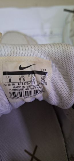 รองเท้า NIKE AIR MAX ของแท้ไม่ใช่ของก๊อป สีขาว 25Cm เบอร์ 39 สภาพดีมาก เบาระดับ 2 สนใจทักเพิ่มเติมได้ค่ะ รูปที่ 5