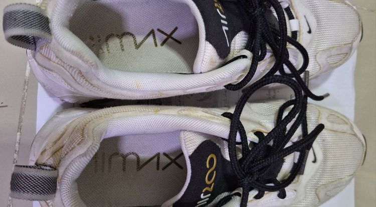 รองเท้า NIKE AIR MAX ของแท้ไม่ใช่ของก๊อป สีขาว 25Cm เบอร์ 39 สภาพดีมาก เบาระดับ 2 สนใจทักเพิ่มเติมได้ค่ะ รูปที่ 3