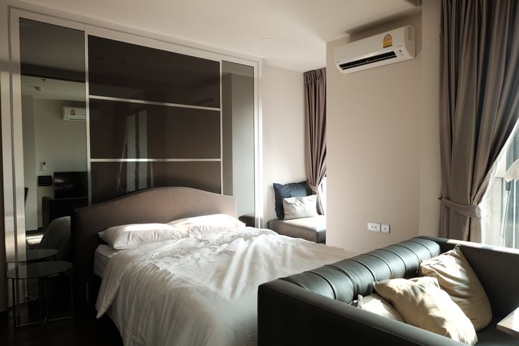 Ananda Development ไม่อนุญาต ตกแต่งครบ 2018 Private Elevator Condominium 1 bed 1 bath 500 meter from BTS Rajtavee รูปที่ 2