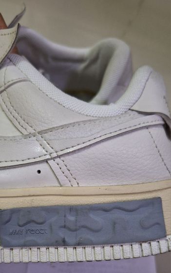 รองเท้า NIKE AIR FORCE1 งานแท้ไม่ใช่งานก๊อป สีขาว สภาพ 80 ขนาด 24Cm เบอร์ 38 เบาระดับ 3 สนใจทักเพิ่มเติมได้ค่ะ รูปที่ 4