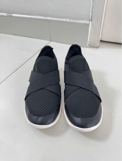 รองเท้า Crocs มือสองแท้ รูปที่ 3