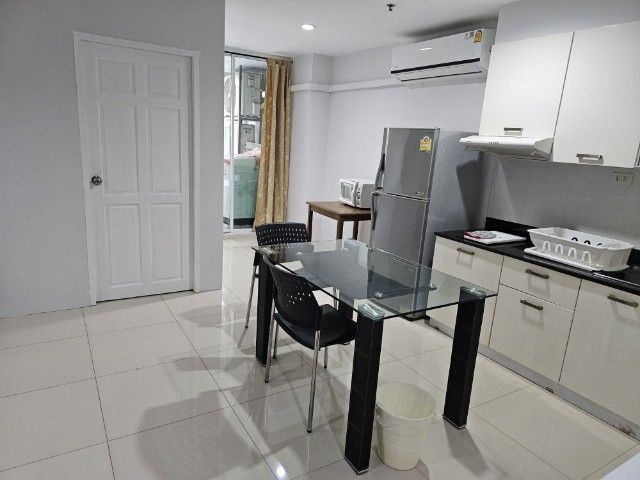 ตกแต่งครบ อื่นๆ Condo for rent (เช่า)สุขุมวิท ลิฟวิ่งทาวน์ ใกล้แยกอโศก รูปที่ 4