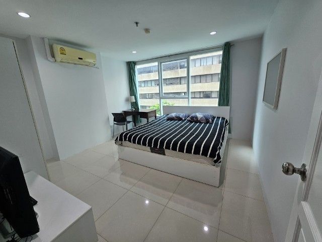 ตกแต่งครบ อื่นๆ Condo for rent (เช่า)สุขุมวิท ลิฟวิ่งทาวน์ ใกล้แยกอโศก รูปที่ 2