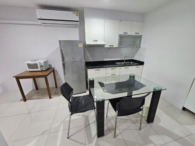 ตกแต่งครบ อื่นๆ Condo for rent (เช่า)สุขุมวิท ลิฟวิ่งทาวน์ ใกล้แยกอโศก รูปที่ 3