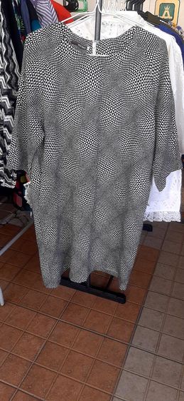 เสื้อผู้หญิง(งานป้าย)ไซส์ xl สภาพใหม่ รูปที่ 2