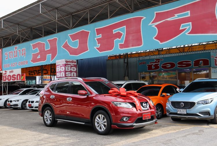 Nissan X-Trail 2018 2.0 4WD Utility-car เบนซิน ไม่ติดแก๊ส เกียร์อัตโนมัติ แดง รูปที่ 3