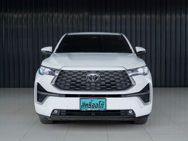 Toyota Innova 2024 2.0 Zenix HEV Premium Utility-car ไฮบริด ไม่ติดแก๊ส เกียร์อัตโนมัติ ขาว รูปที่ 2