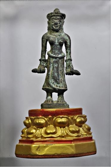 เทวรูปสมัยลพบุรี