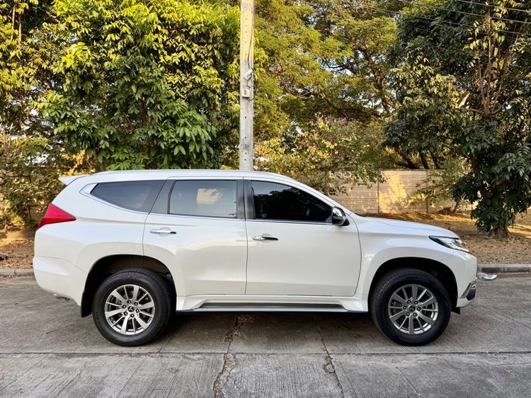 Mitsubishi Pajero Sport 2016 2.4 GT Premium 2WD ดีเซล ไม่ติดแก๊ส เกียร์อัตโนมัติ ขาว รูปที่ 3