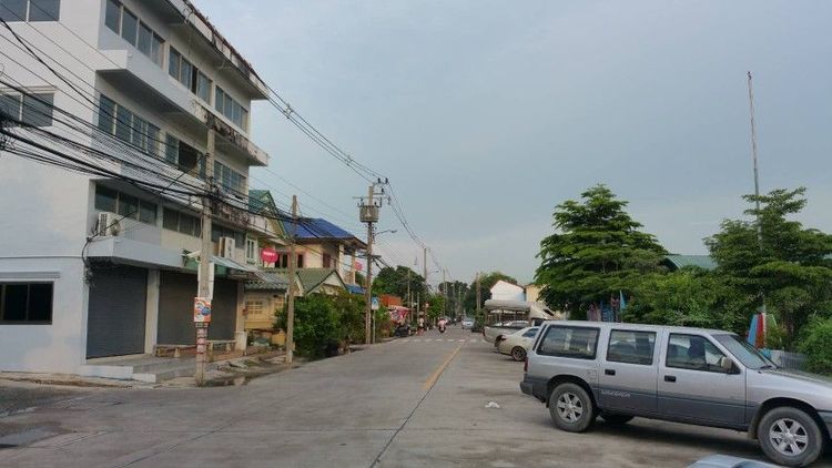 ตึกแถว 3 ชั้น ตกแต่งเสร็จ รูปที่ 3