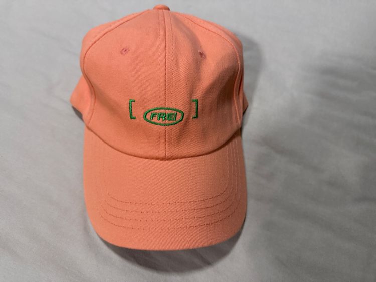 หมวกและหมวกแก๊ป หมวกแก๊ปสีส้ม