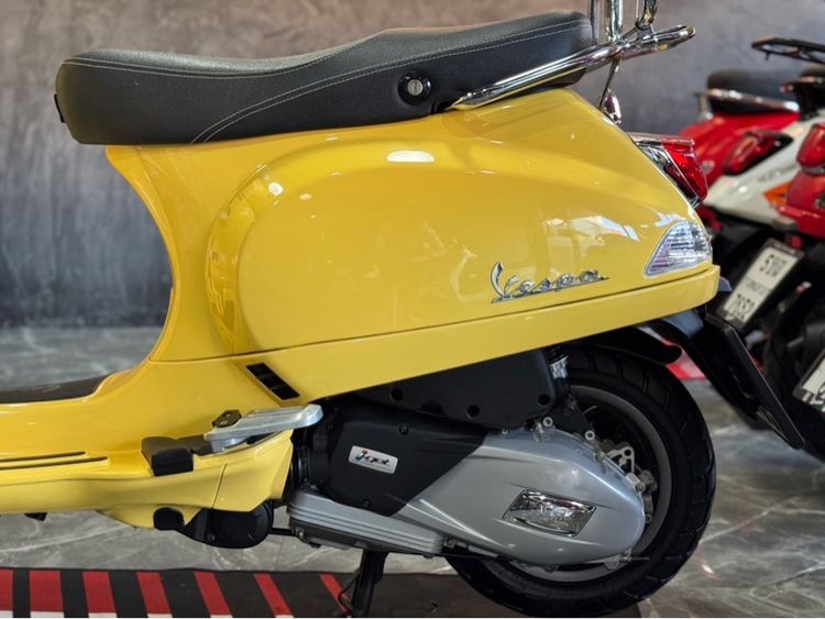 Vespa LX 125 i-get รูปที่ 8