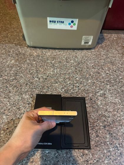 ขายSamsungS24UltraสีTitanuim Gray256กิ๊กยกกล่องอุปกรยังไม่แกะสูนTrueจอสวยขาวจั๊วหายากมากๆสภาพสวยๆใช้งานดีถูกมากก รูปที่ 3