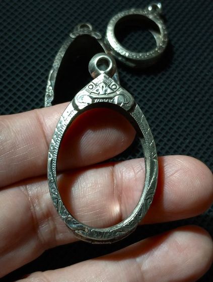 ตลับเนื้อเงินแท้สภาพเยี่ยมไม่ซ่อมขาย รูปที่ 4