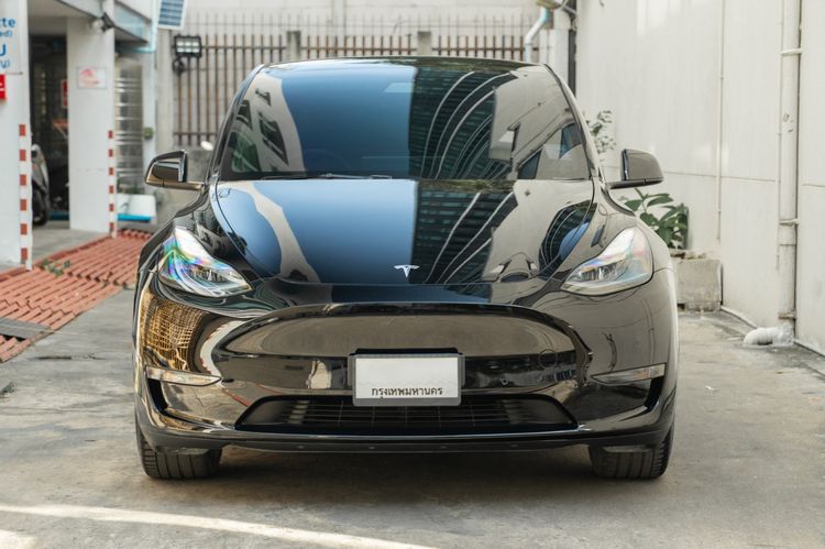 Tesla Model Y 2023 Long Range AWD Sedan ไฟฟ้า ไม่ติดแก๊ส เกียร์อัตโนมัติ ดำ รูปที่ 4