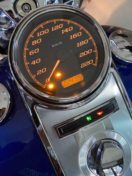 Harley-Davidson Road King M8 (2017) รูปที่ 17