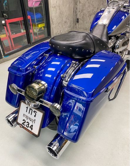 Harley-Davidson Road King M8 (2017) รูปที่ 15