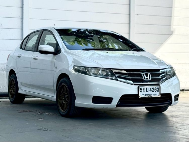 Honda City 2013 1.5 S Sedan เบนซิน ไม่ติดแก๊ส เกียร์อัตโนมัติ ขาว รูปที่ 2