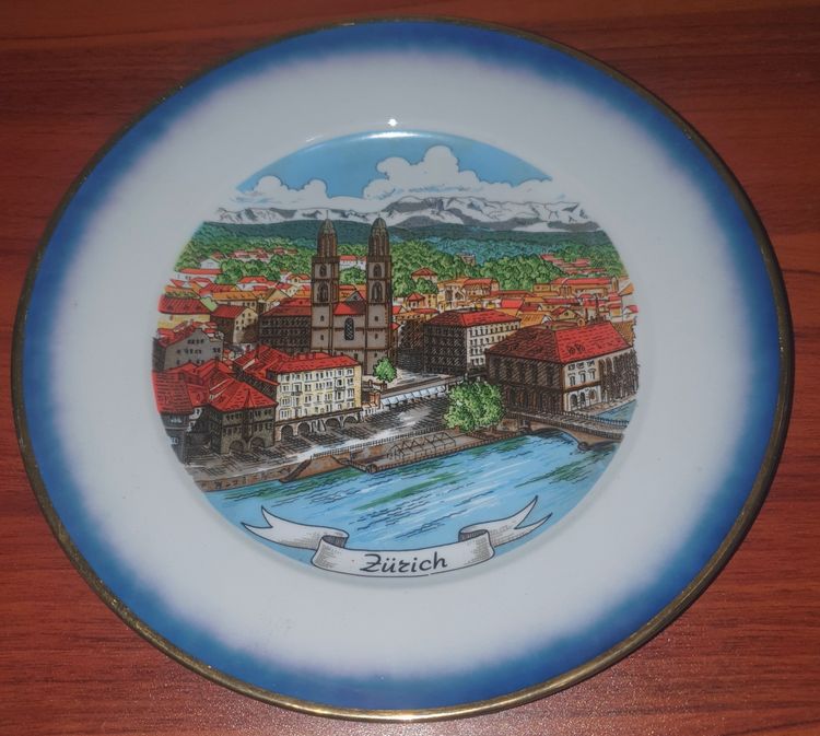 จานโชว์พอร์ซเลน 