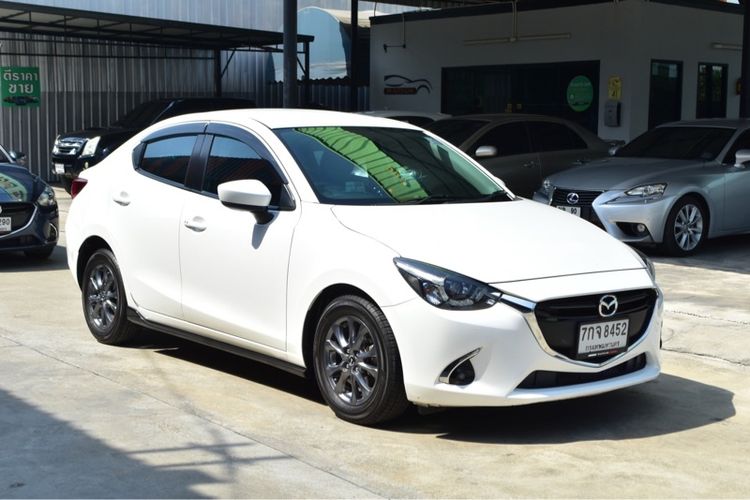 Mazda Mazda 2 2018 1.3 High Plus Sedan เบนซิน ไม่ติดแก๊ส เกียร์อัตโนมัติ ขาว รูปที่ 3