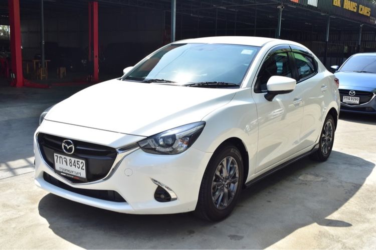 Mazda Mazda 2 2018 1.3 High Plus Sedan เบนซิน ไม่ติดแก๊ส เกียร์อัตโนมัติ ขาว รูปที่ 4